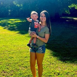 Meet your Posher, Lauren